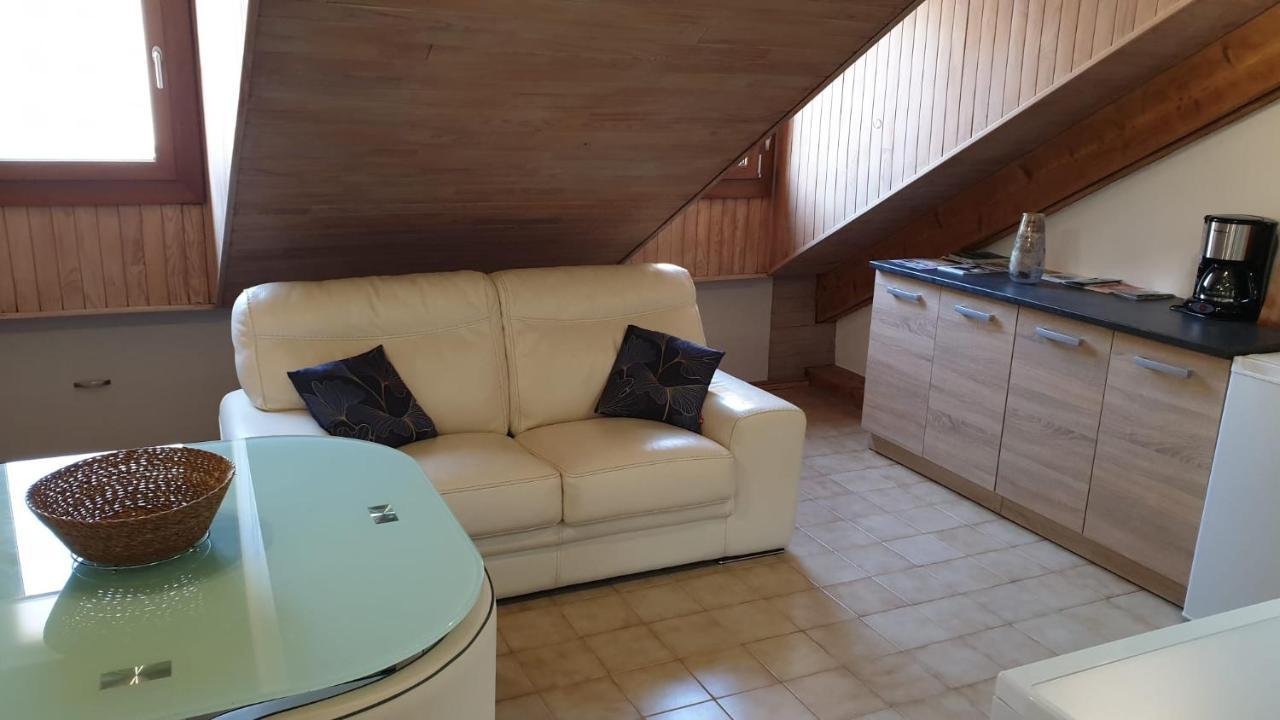 Embrun Cosy Apartment Exterior photo